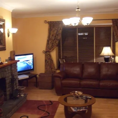 Ethan House 로스카베리