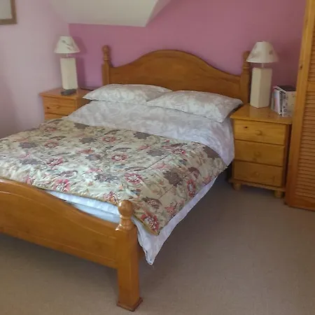 Ethan House Bed & Breakfast
