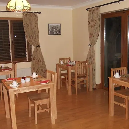 Ethan House 3* Rosscarbery