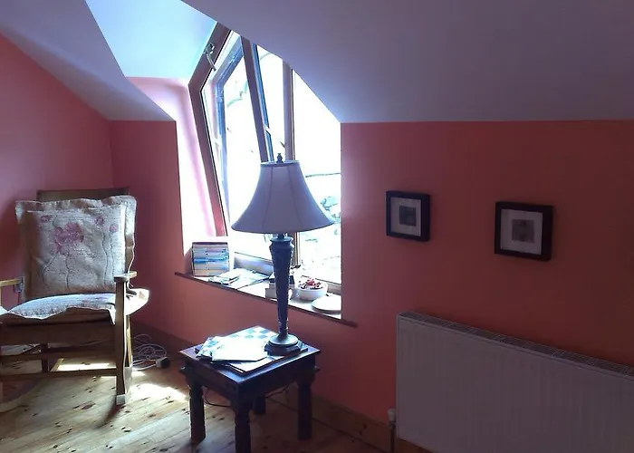 Ethan House Bed & Breakfast