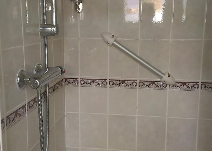 Ethan House Bed & Breakfast 3*