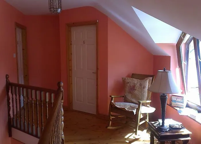 Ethan House Bed & Breakfast 3*